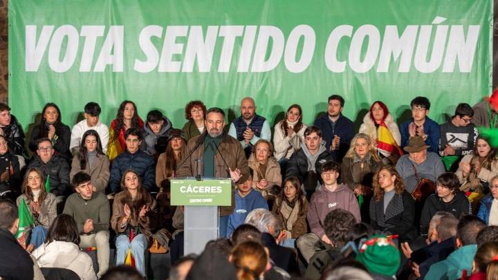 Una asociación vecinal de Vallecas denuncia que Vox usa su nombre, 'Sentido común', como lema para la campaña extremeña: "Estamos indignadísimos"