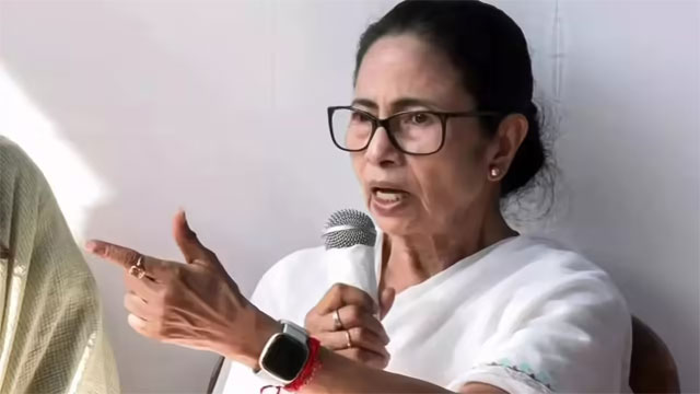 Mamata accuses EC of acting on BJP’s directions, warns against voter deletions