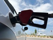 Por qué no debes dejar gasolina vieja en tu tanque