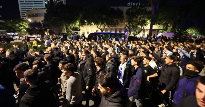 Las fotos de la protesta de la afición del Málaga CF por el "secuestro judicial"