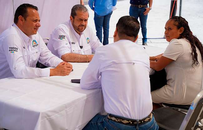 Continúa limpieza y mantenimiento en sectores urbanos y rurales de Ramos Arizpe