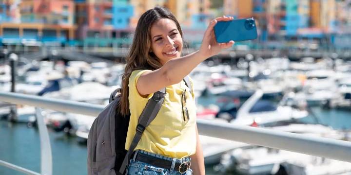 Guía: ¿Cómo cuidar tu piel cuando vas de viaje?