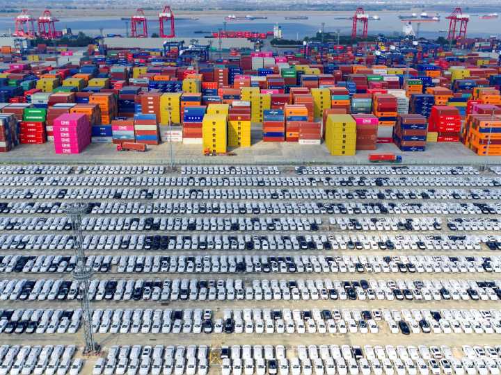 China’s trade surplus tops $1 trillion for first time