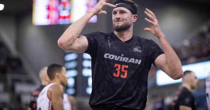 La permanencia se aleja a dos victorias ya del Covirán Granada