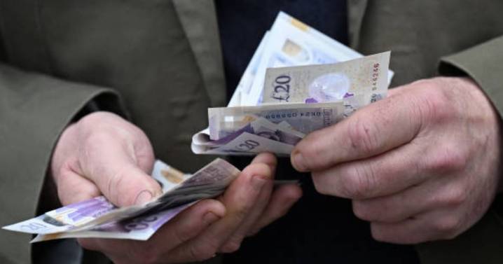 Older state pensioners born before 1951 set for payment increase from DWP