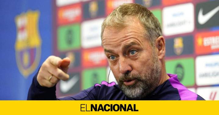 Flick coloca en la puerta de salida a tres jugadores del Barça