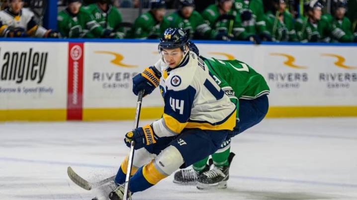 Admirals’ losing streak at seven after Everblades’ three