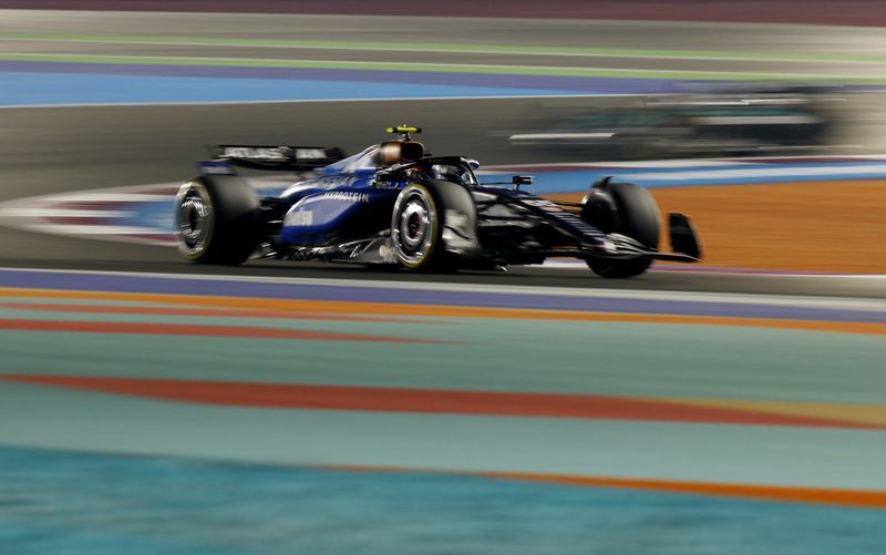 Motor racing-Sainz secures fifth place for Williams in constructors' standings