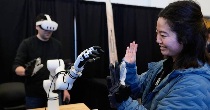 Humanoid robots take center stage at Silicon Valley summit, but skepticism remains