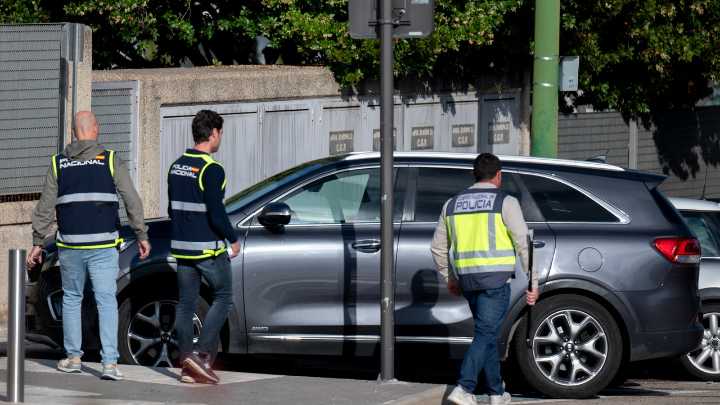 La Policía detiene al dueño y al CEO de la aerolínea Plus Ultra por presunto blanqueo