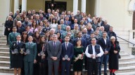 Reconocimiento al trabajo, esfuerzo y dedicación de seis jóvenes de Granada en el 47 aniversario de la Constitución