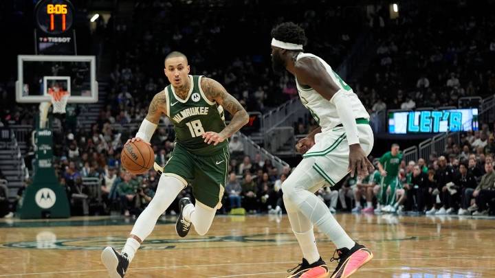 Kuzma and Portis lead Bucks past Celtics 116-101 without injured Antetokounmpo