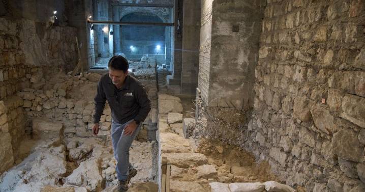 Archaeologists uncover intact section of ancient Jerusalem wall from Hanukkah era