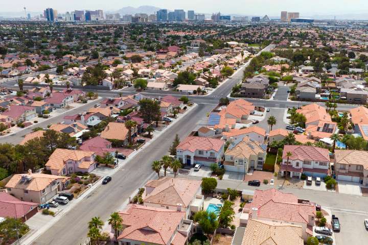 Southern Nevada home prices hit record $488,995, according to Las Vegas Realtors