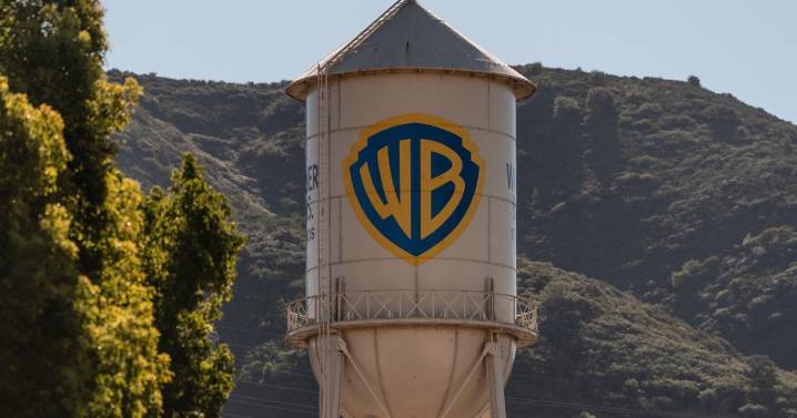 Paramount goes hostile in bid for Warner Bros., challenging a $72 billion offer by Netflix
