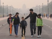 Persistent smog makes Delhi's air quality 'very poor', AQI soars