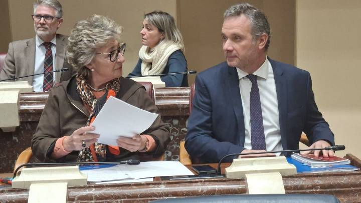 El PSRM no consigue forzar que Miras comparezca en la Asamblea dos veces al mes