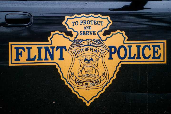 Pedestrian killed in hit-and-run on Dort Highway in Flint