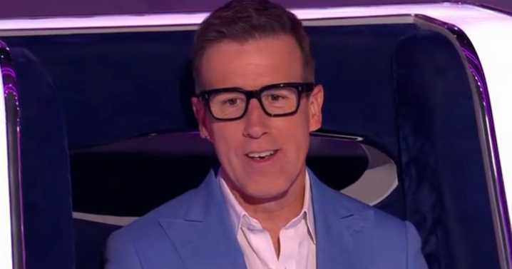 Anton Du Beke makes baffling Taylor Swift admission as fans 'disappointed'