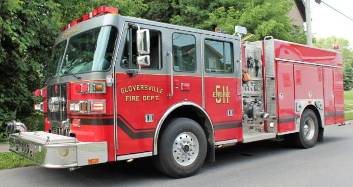 Crews extinguish Gloversville fire early Thursday morning