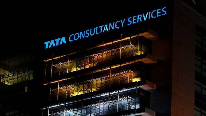 TCS Confirms 376 Layoffs Over 2 Quarters In Pune; Maharashtra Govt Counters Reports Of Massive Retrenchments