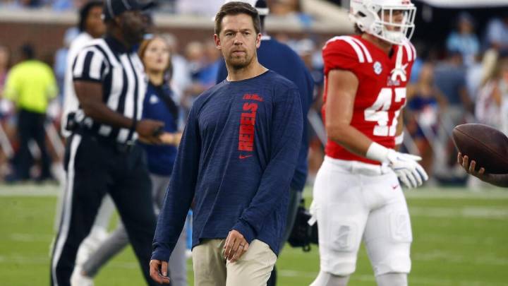 Charlie Weis Jr. to remain with Ole Miss through CFP before joining Lane Kiffin at LSU