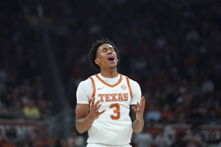 Deadspin | Texas 'at a crossroads,' hopes to get right vs. Southern