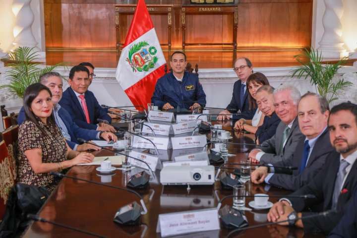 Presidente Jerí se reunió con la Sociedad Nacional de Industrias para impulsar inversiones