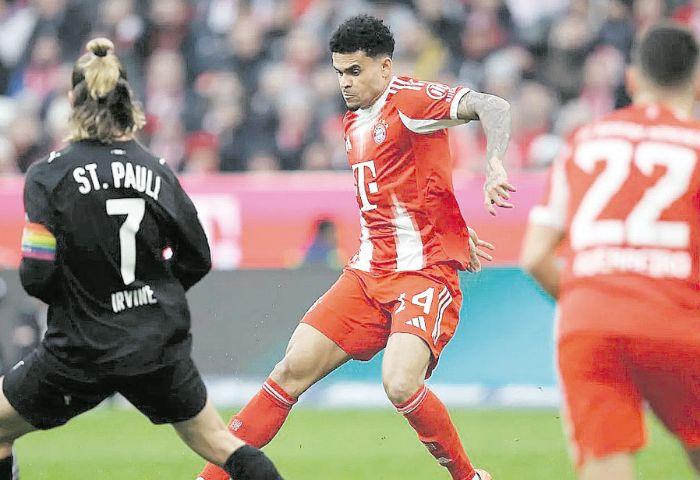 Bayern golea y pierde a ‘Lucho’ por suspensión