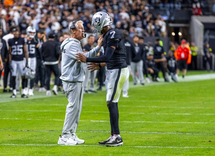 Raiders’ Pete Carroll embraces analytics for fourth-down decisions; Brock Bowers finally watches catch