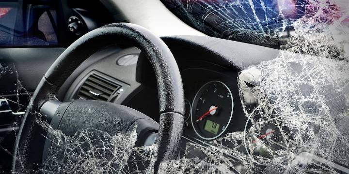 1 taken to hospital after car crashes into building in Delano district