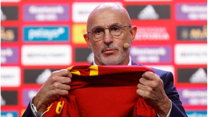 El técnico de España se quejó por las largas distancias entre las sedes del Mundial 2026