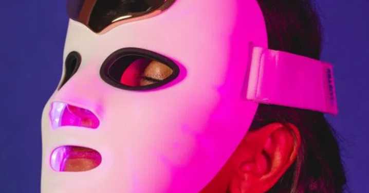 Boots LED face mask slashed by £225 as shoppers say they notice a 'big difference'