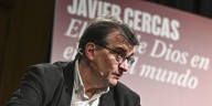 Javier Cercas: “Los escritores son seres tarados que intentan arreglar las cosas escribiendo”