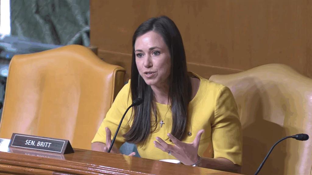 Sen. Britt calls for the return of Ukrainian children abducted by Russia