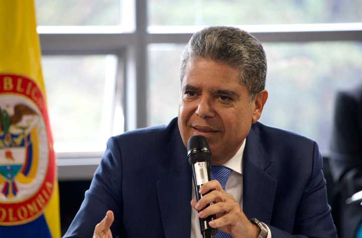 Oídos sordos a crisis fiscal