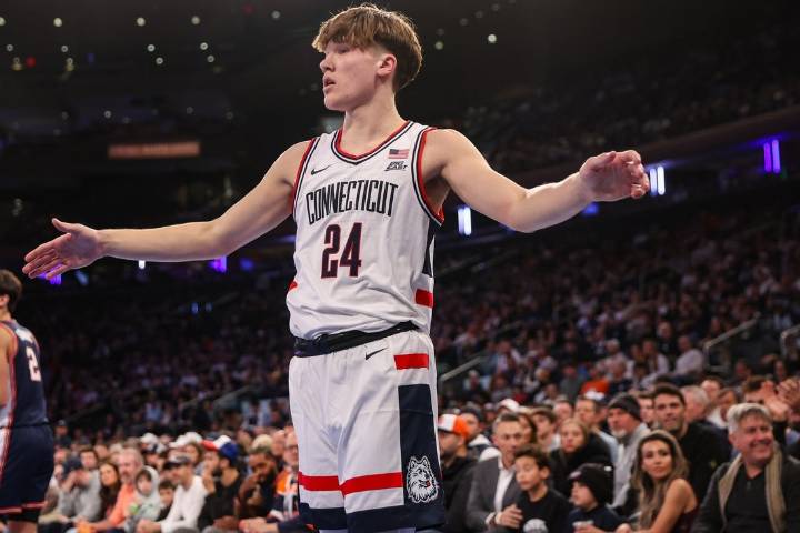 Deadspin | After high-profile wins, No. 5 UConn faces East Texas A&M