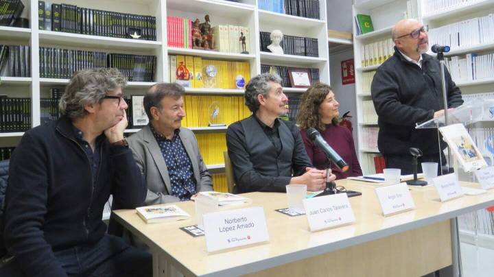 Presentación del libro Cien sonetos (son de amor) de Ángel Solo