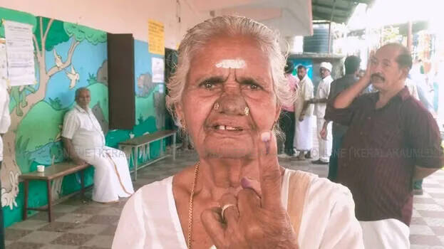 Second phase of local body election begins; northern Kerala to polling booths, long queue in booths