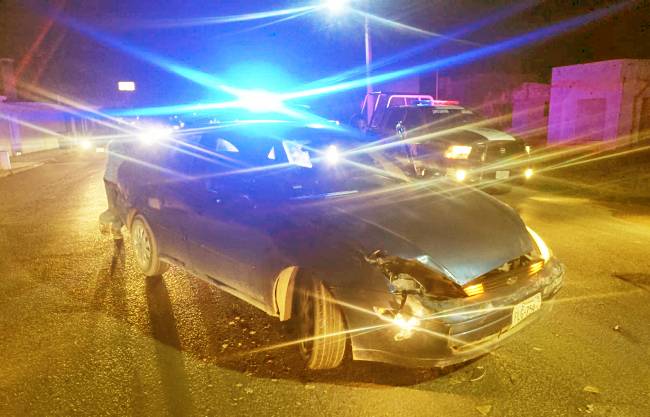 Aparatoso accidente deja dos lesionados