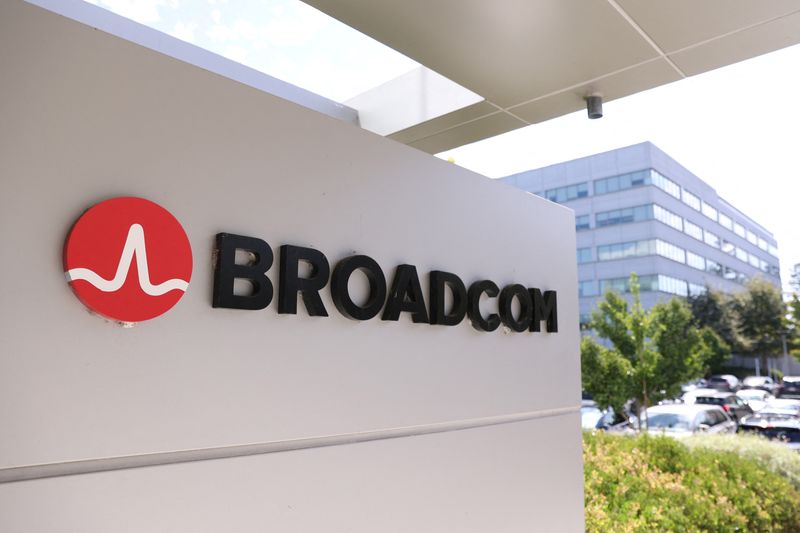 Broadcom forecasts upbeat quarterly revenue on AI chip demand