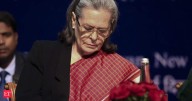 Govt aims to vilify Nehru: Sonia Gandhi