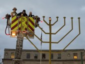 Menorah lighting in Syracuse Sunday marks beginning of Hanukkah