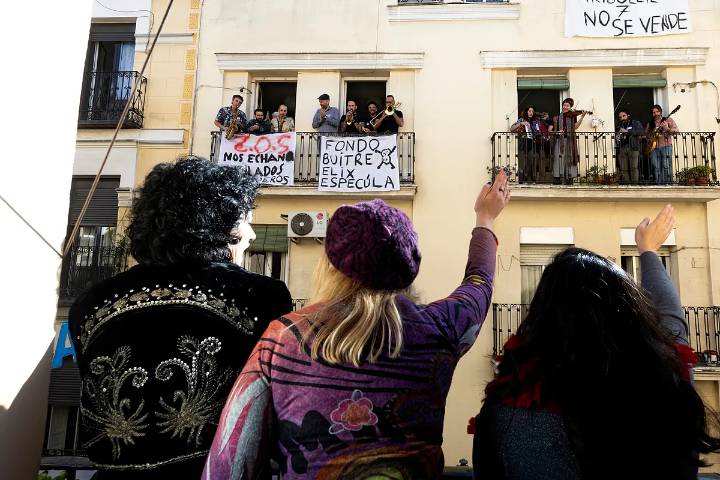 Un juzgado de Madrid imputa por primera vez a un fondo de inversión por acoso inmobiliario sobre los vecinos de Tribulete, 7