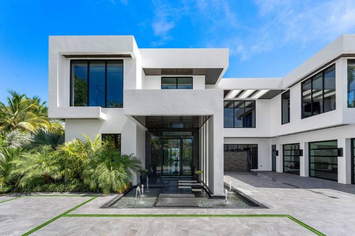 Exclusive | New York socialite snags Manalapan, Florida, mansion for $21 million