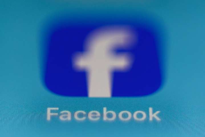 Dear Annie: Facebook groups provide world-wide social outlet for older women