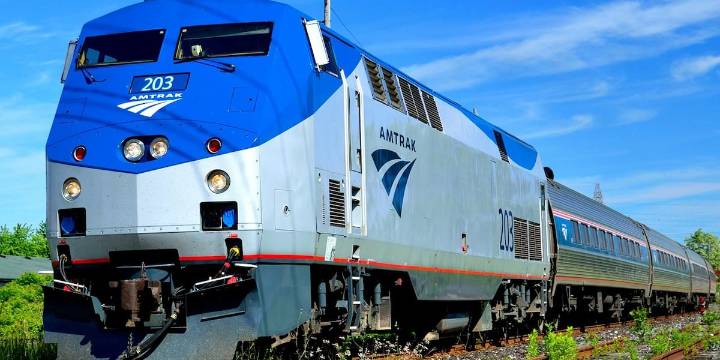 St. Louis to Chicago Amtrak train disabled; passengers bused to destination