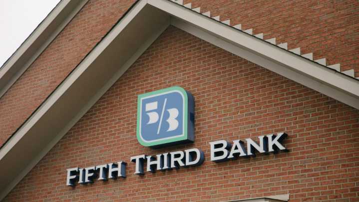 Fifth Third steps up branch investments alongside Comerica deal