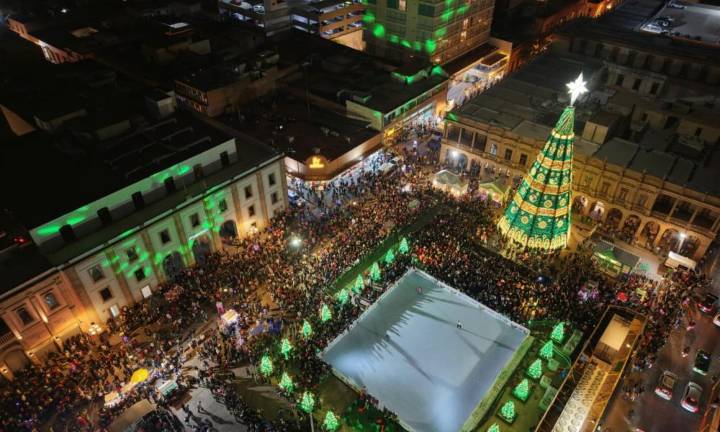Gallardo inauguró Villa Navideña en Fundadores