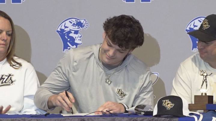 Dante Carr Makes UCF Commitment Official